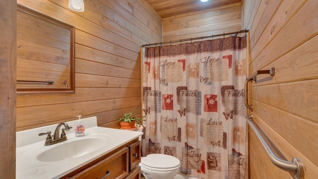 225 Kelso Smithland Rd, Kelso, TN 37348