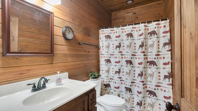 225 Kelso Smithland Rd, Kelso, TN 37348