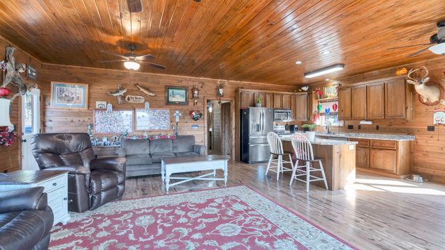 225 Kelso Smithland Rd, Kelso, TN 37348