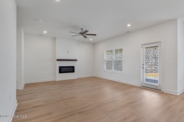 516 Burgundy Drive, Southern Pines, NC 28387