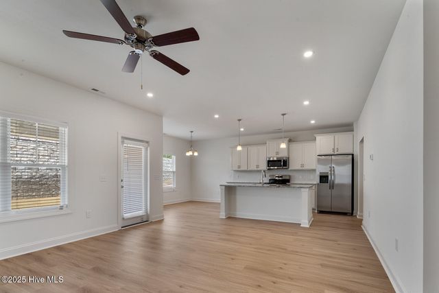 516 Burgundy Drive, Southern Pines, NC 28387