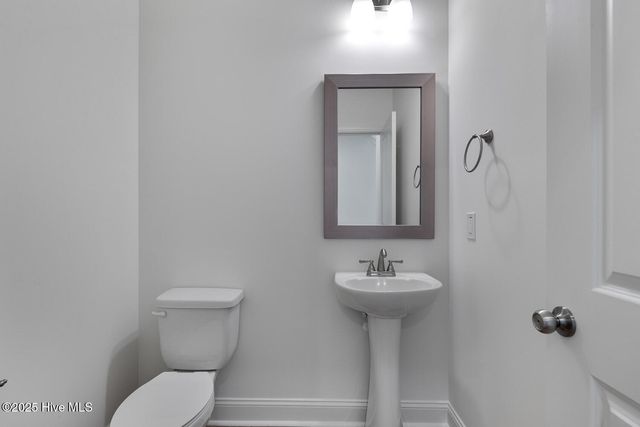 516 Burgundy Drive, Southern Pines, NC 28387