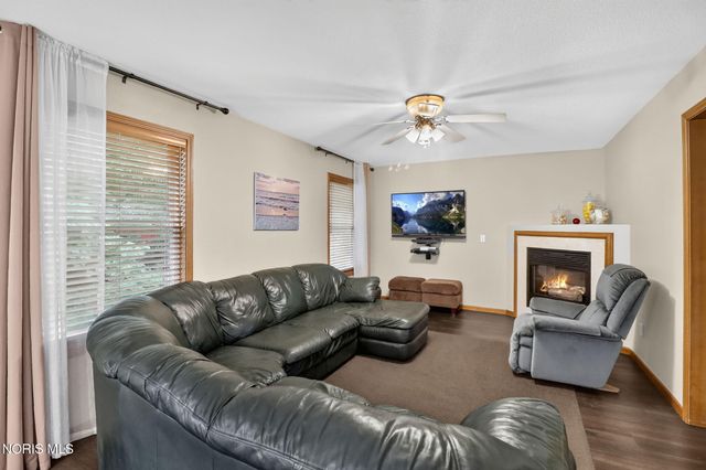 3446 Indian Oaks Lane, Toledo, OH 43617