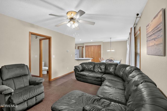 3446 Indian Oaks Lane, Toledo, OH 43617
