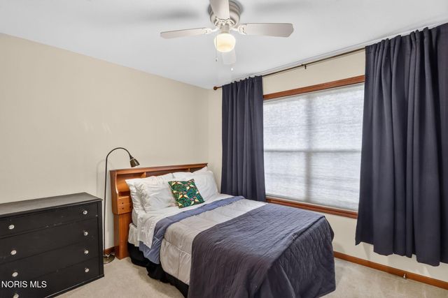 3446 Indian Oaks Lane, Toledo, OH 43617