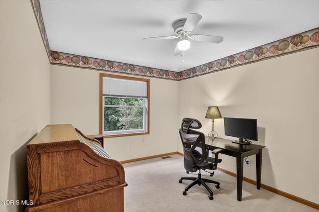 3446 Indian Oaks Lane, Toledo, OH 43617