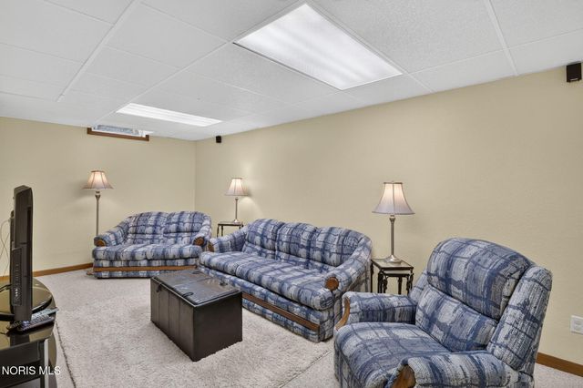 3446 Indian Oaks Lane, Toledo, OH 43617