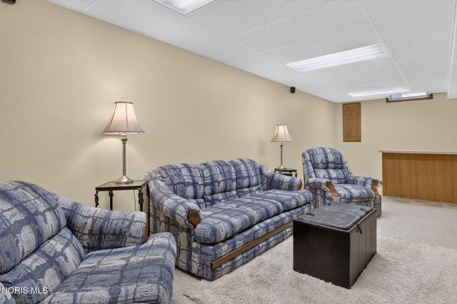 3446 Indian Oaks Lane, Toledo, OH 43617