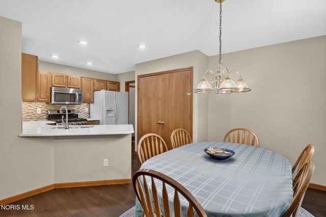 3446 Indian Oaks Lane, Toledo, OH 43617