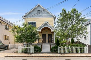33 Clyde St 1, Somerville, MA 02145