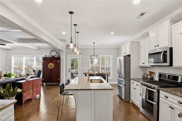 528 Amos Garden Drive, Winston-salem, NC 27104