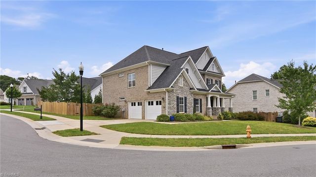 528 Amos Garden Drive, Winston-salem, NC 27104