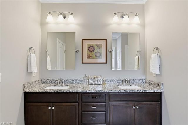528 Amos Garden Drive, Winston-salem, NC 27104