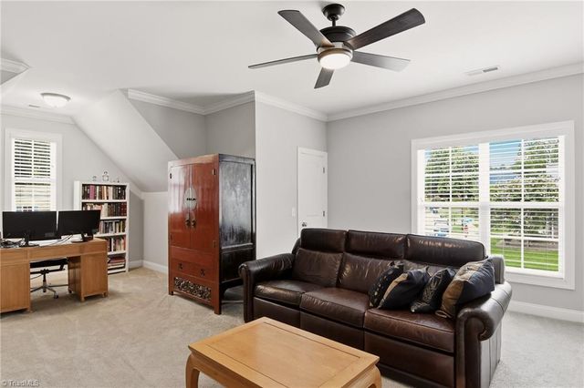 528 Amos Garden Drive, Winston-salem, NC 27104