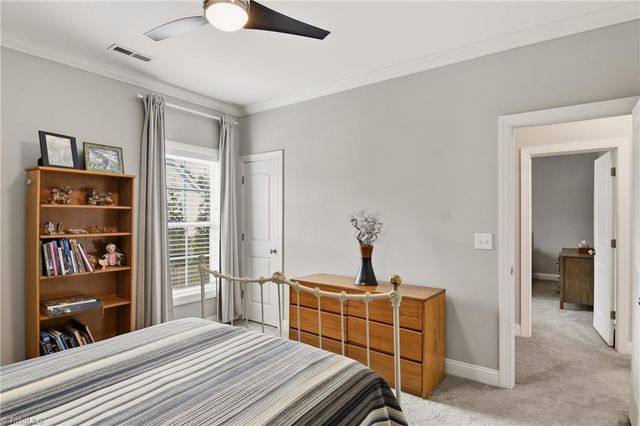 528 Amos Garden Drive, Winston-salem, NC 27104