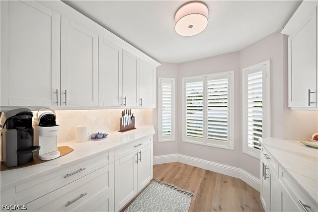 248 4th AVE S D201, Naples, FL 34102