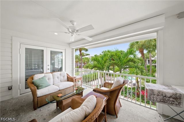 248 4th AVE S D201, Naples, FL 34102