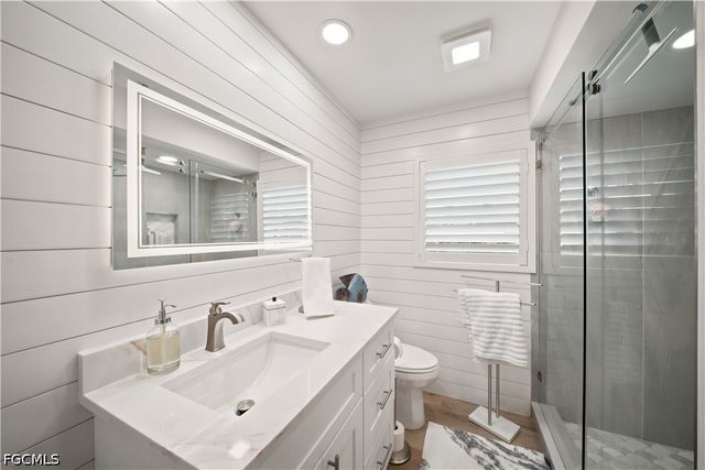 248 4th AVE S D201, Naples, FL 34102