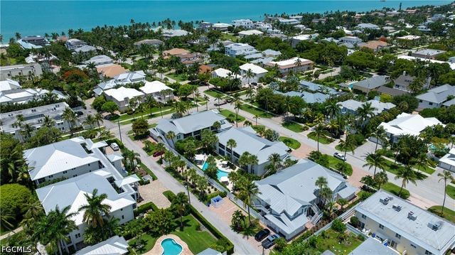248 4th AVE S D201, Naples, FL 34102