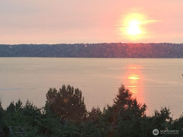 16911 33rd Avenue SW, Burien, WA 98166