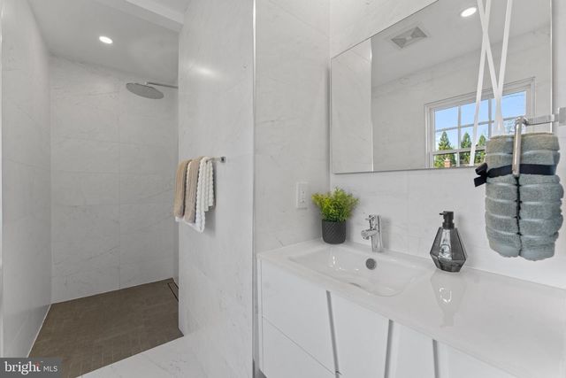 5123 BALTIMORE AVE, Bethesda, MD 20816