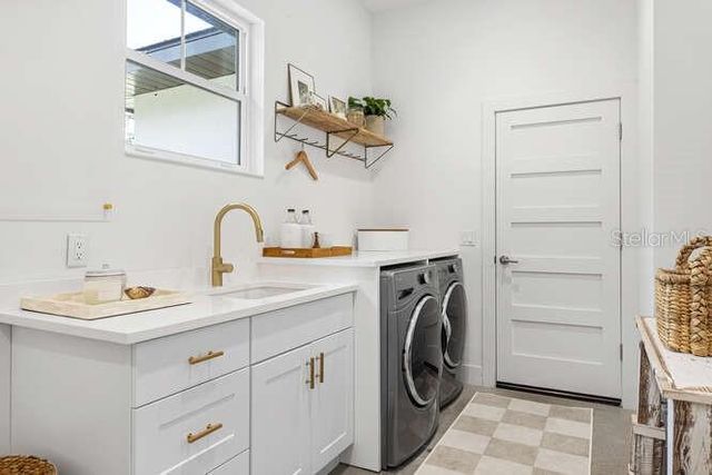 4650 10TH STREET, Sarasota, FL 34232