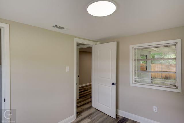 223 W Mckinley Avenue, Haughton, LA 71037