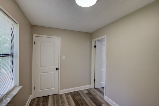 223 W Mckinley Avenue, Haughton, LA 71037