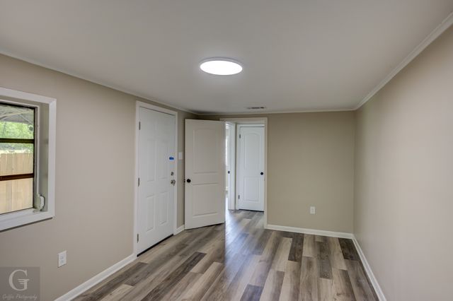 223 W Mckinley Avenue, Haughton, LA 71037