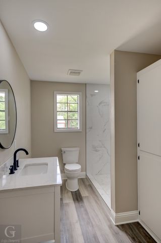 223 W Mckinley Avenue, Haughton, LA 71037