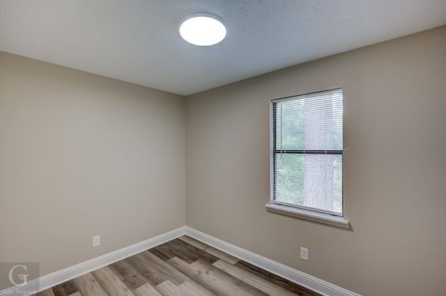 223 W Mckinley Avenue, Haughton, LA 71037