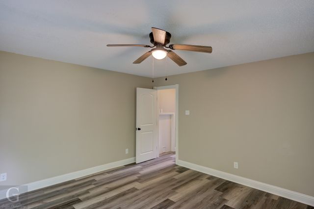 223 W Mckinley Avenue, Haughton, LA 71037