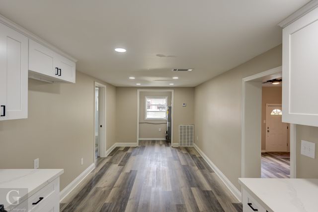 223 W Mckinley Avenue, Haughton, LA 71037