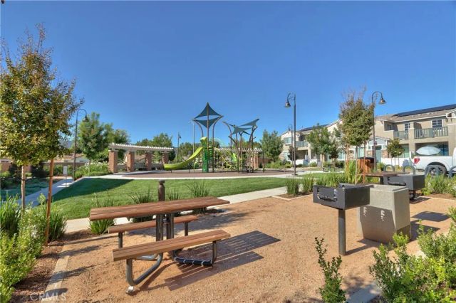 41987 Isadora 1404, Murrieta, CA 92562