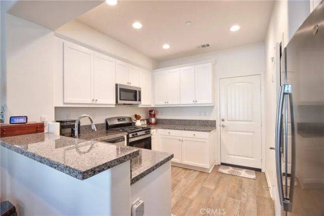 41987 Isadora 1404, Murrieta, CA 92562