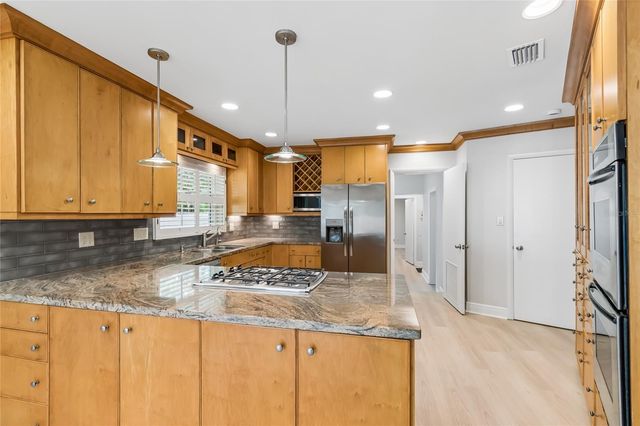 99 LADOGA AVENUE, Tampa, FL 33606