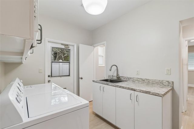 99 LADOGA AVENUE, Tampa, FL 33606