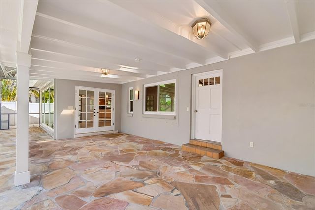99 LADOGA AVENUE, Tampa, FL 33606