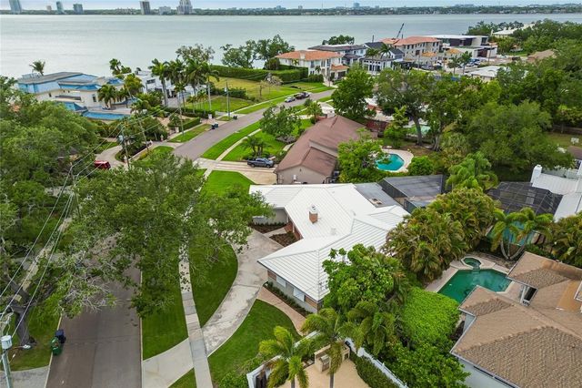 99 LADOGA AVENUE, Tampa, FL 33606