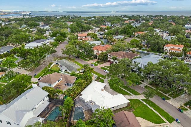 99 LADOGA AVENUE, Tampa, FL 33606