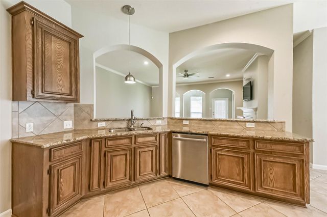 15910 Chart House Court, Houston, TX 77044