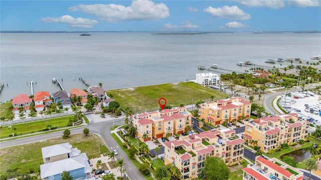 6408 MAYRA SHORES LANE, Apollo Beach, FL 33572