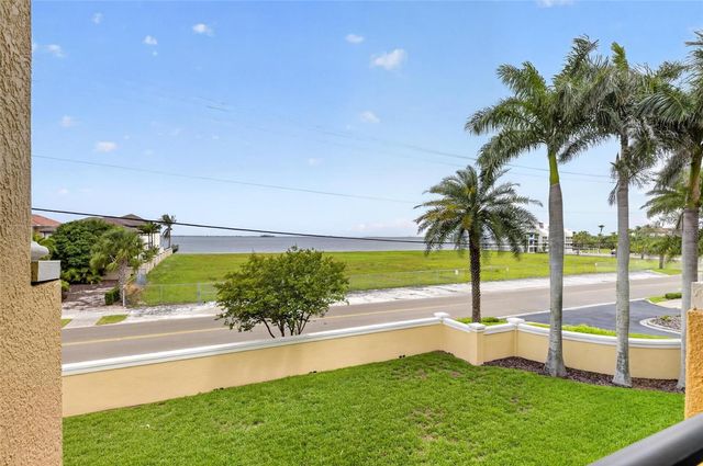6408 MAYRA SHORES LANE, Apollo Beach, FL 33572