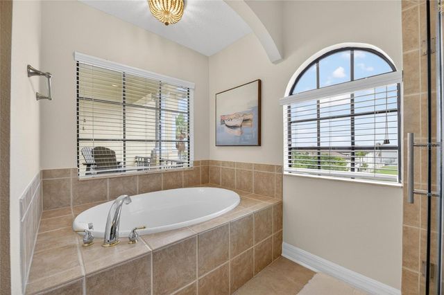 6408 MAYRA SHORES LANE, Apollo Beach, FL 33572