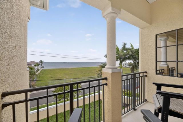 6408 MAYRA SHORES LANE, Apollo Beach, FL 33572