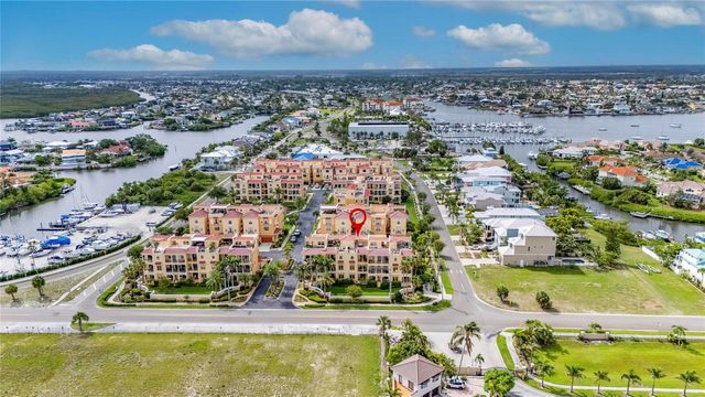 6408 MAYRA SHORES LANE, Apollo Beach, FL 33572
