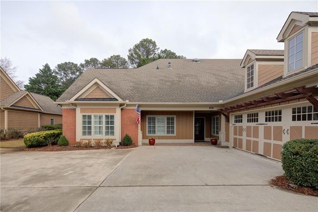 2516 Ballantrae Circle, Cumming, GA 30041