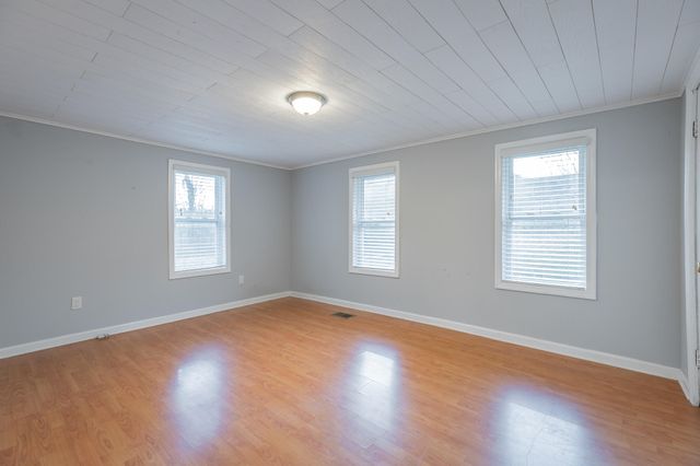 11724 Old Back Valley Road, Soddy Daisy, TN 37379