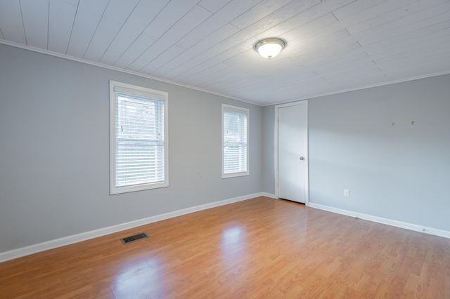 11724 Old Back Valley Road, Soddy Daisy, TN 37379