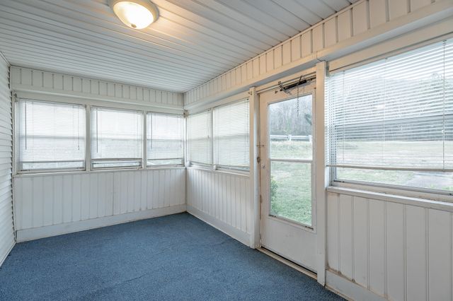 11724 Old Back Valley Road, Soddy Daisy, TN 37379